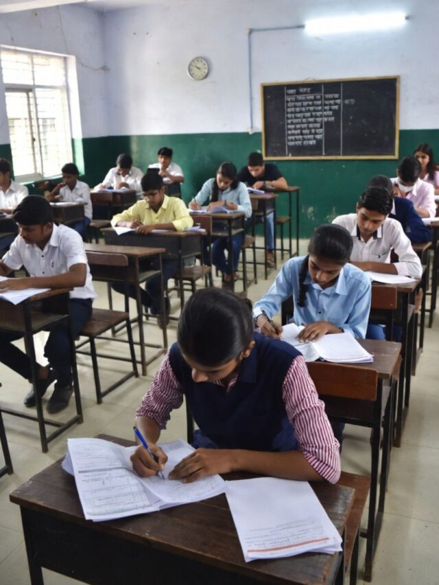 graduate students exame hall